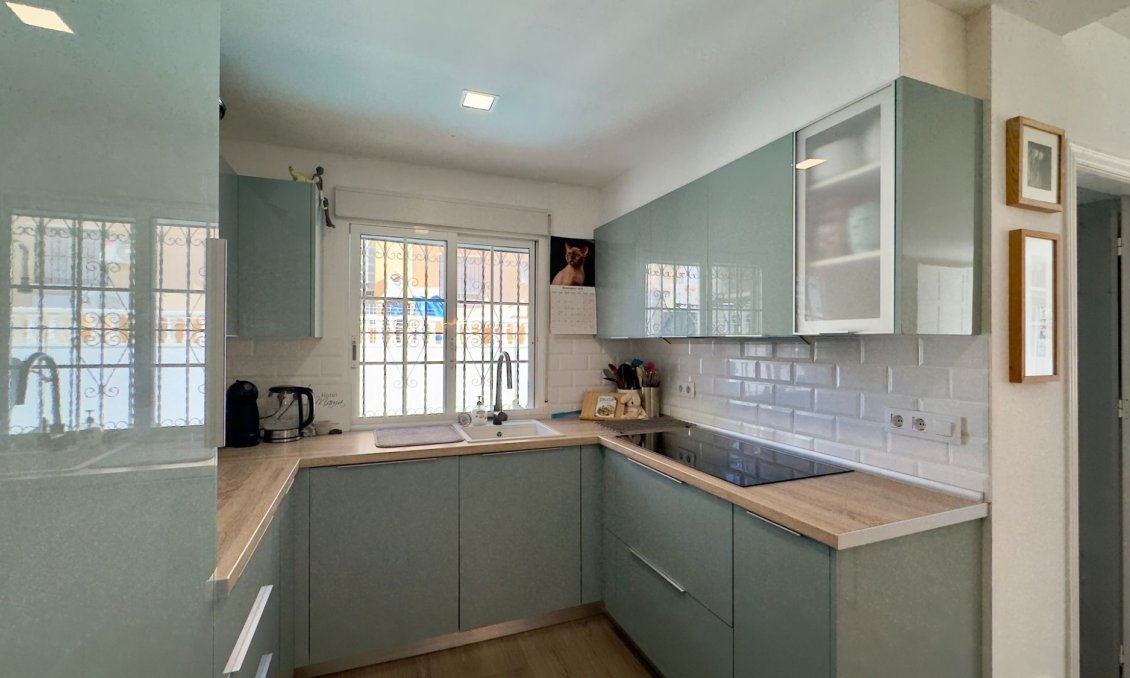 Revânzare - Vilă -
Orihuela Costa - Costa Blanca