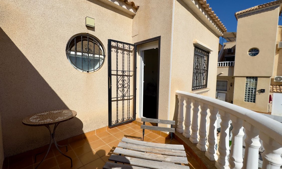 Revânzare - Vilă -
Orihuela Costa - Costa Blanca