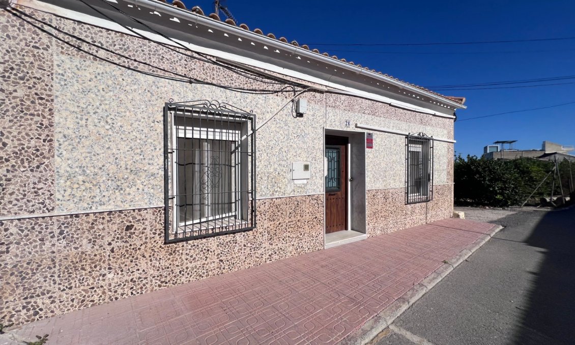 Resale - Villa -
Benejúzar - Inland