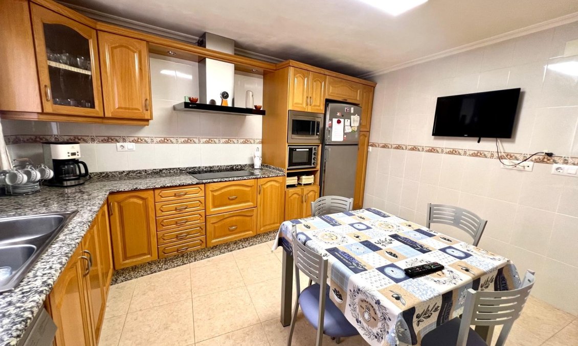 Resale - Town House -
Pinoso - Inland