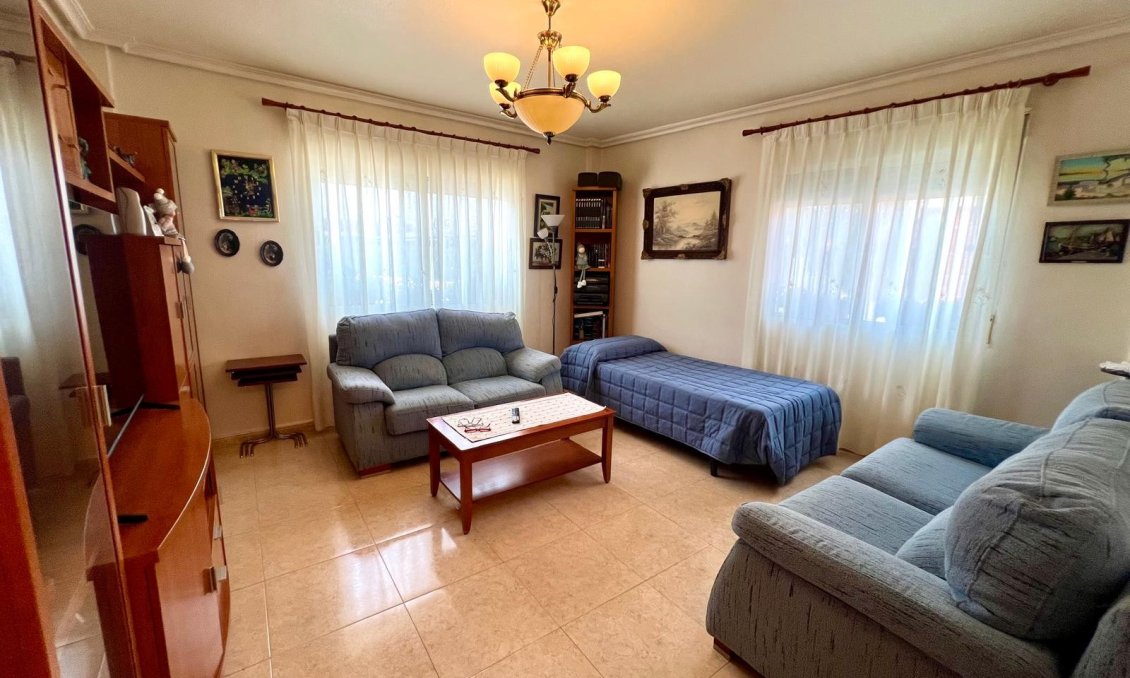 Resale - Town House -
Pinoso - Inland