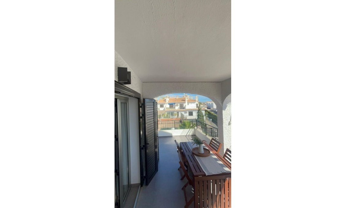 Wiederverkauf - Wohnung -
Orihuela Costa - Cabo Roig