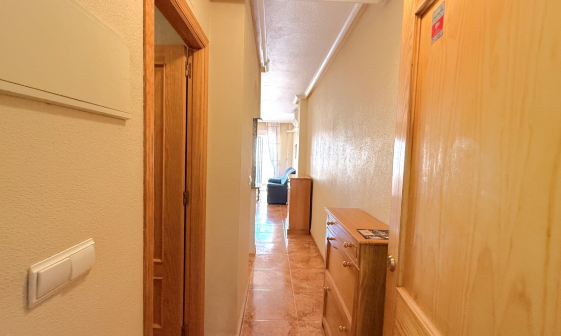 Resale - Apartment -
Torrevieja - Costa Blanca