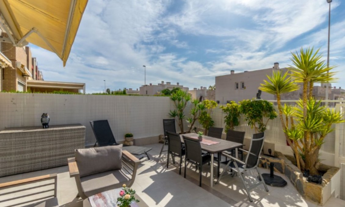 Wiederverkauf - Wohnung -
Torrevieja - Costa Blanca