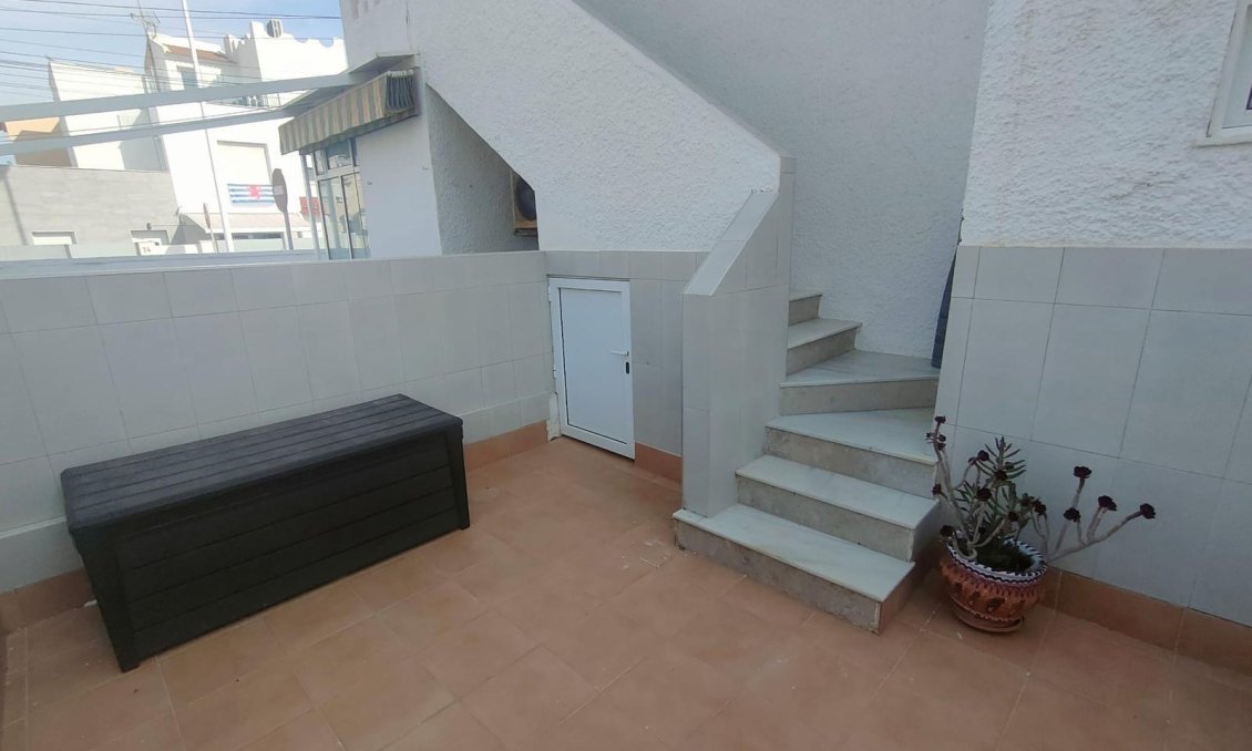 Wiederverkauf - Bungalow -
Torrevieja - Rosaleda-los Frutales