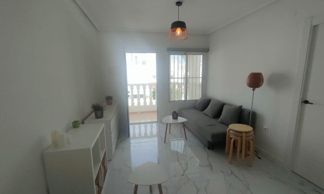 Wiederverkauf - Bungalow -
Torrevieja - Rosaleda-los Frutales