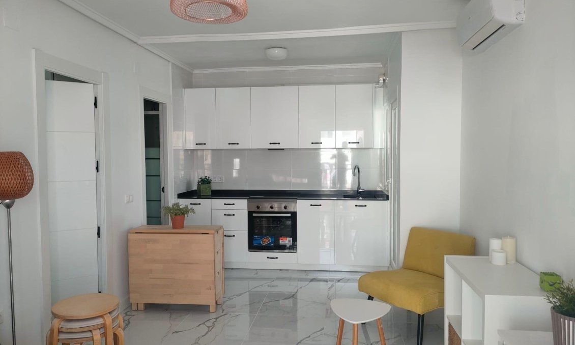 Wiederverkauf - Bungalow -
Torrevieja - Rosaleda-los Frutales