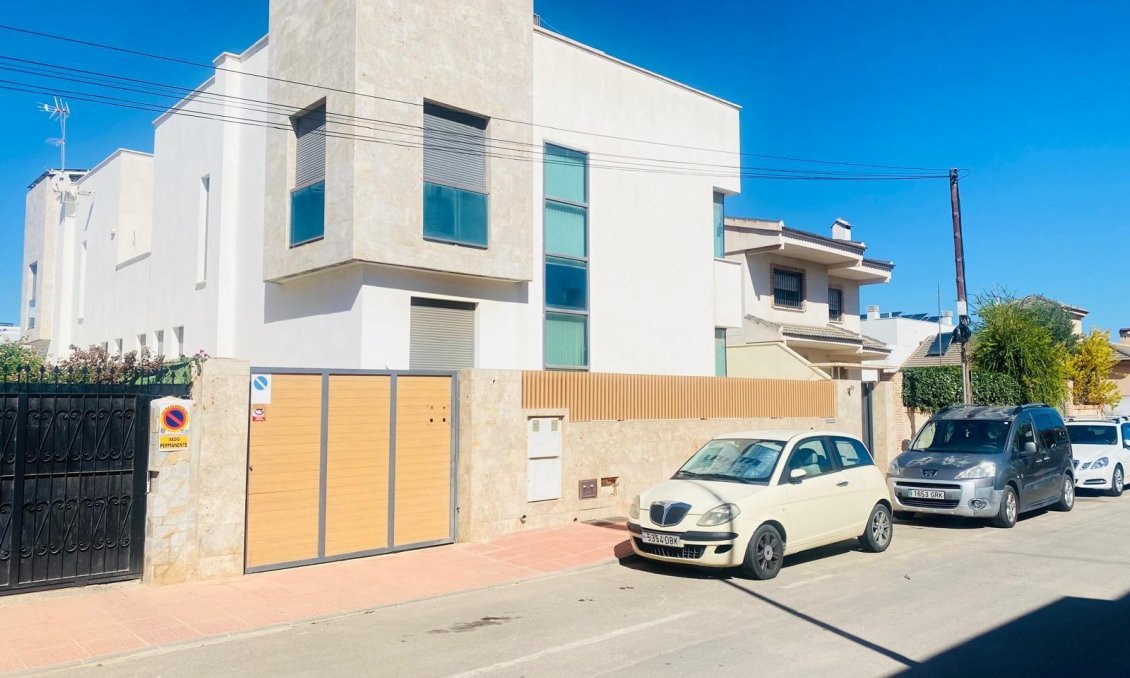 Resale - Villa -
Santiago de la Ribera - San Blas