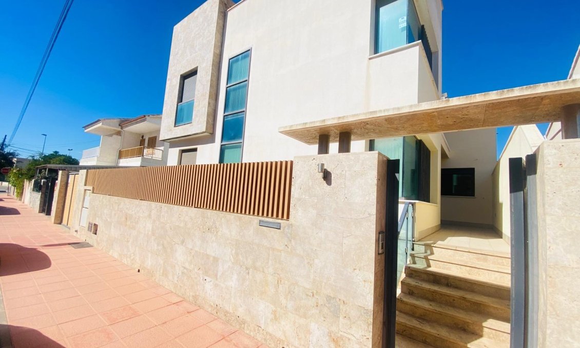 Resale - Villa -
Santiago de la Ribera - San Blas
