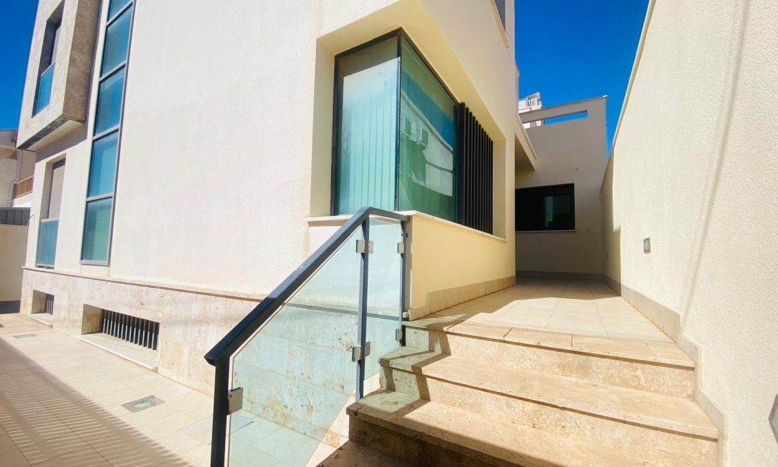 Resale - Villa -
Santiago de la Ribera - San Blas