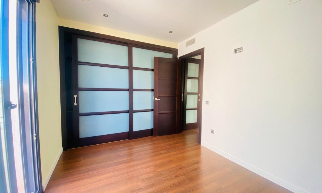 Resale - Villa -
Santiago de la Ribera - San Blas