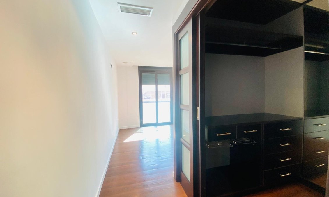 Resale - Villa -
Santiago de la Ribera - San Blas