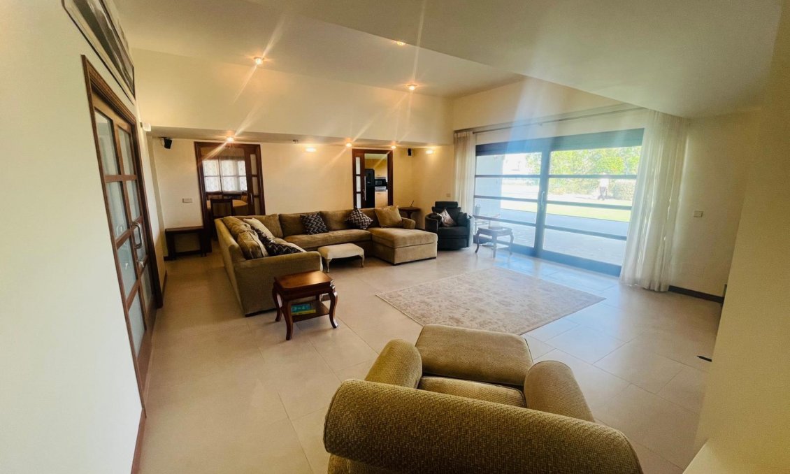 Wiederverkauf - Villa -
Sucina - Inland