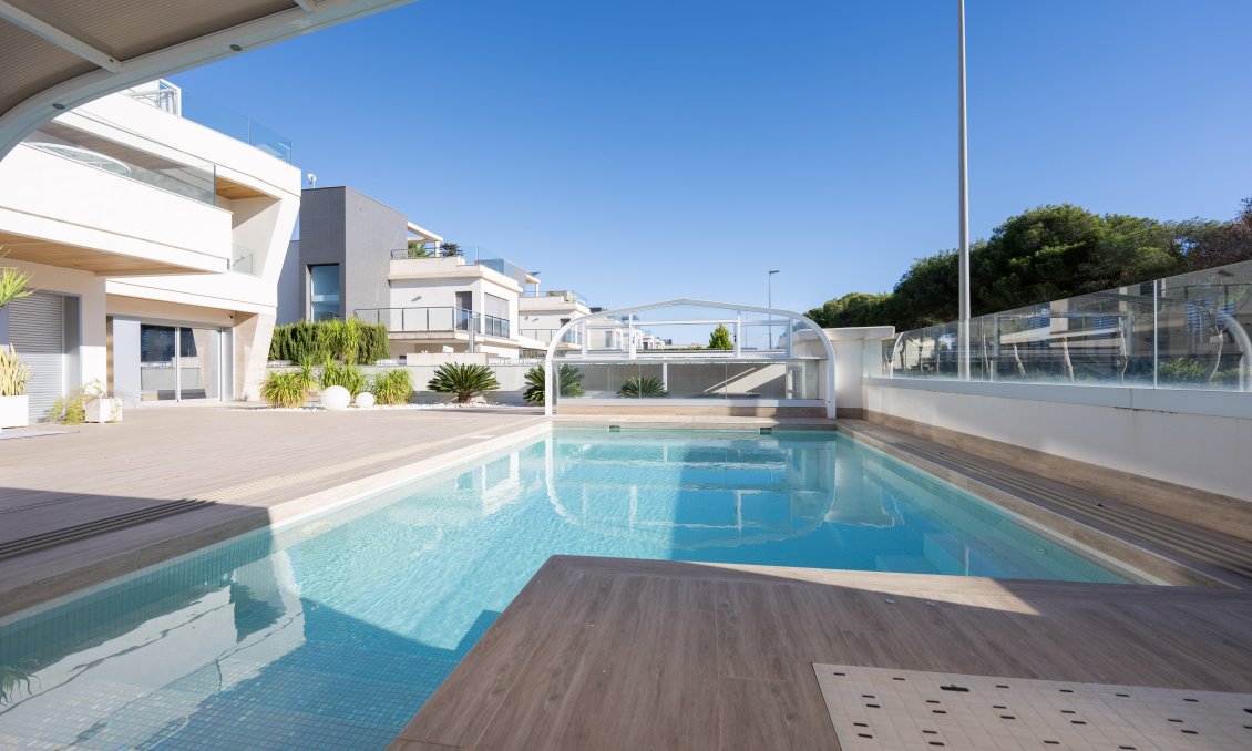 Segunda mano - Villa -
Orihuela Costa - Costa Blanca