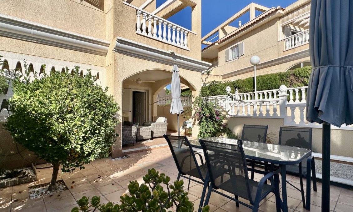 Wiederverkauf - Duplex -
Orihuela Costa - Costa Blanca