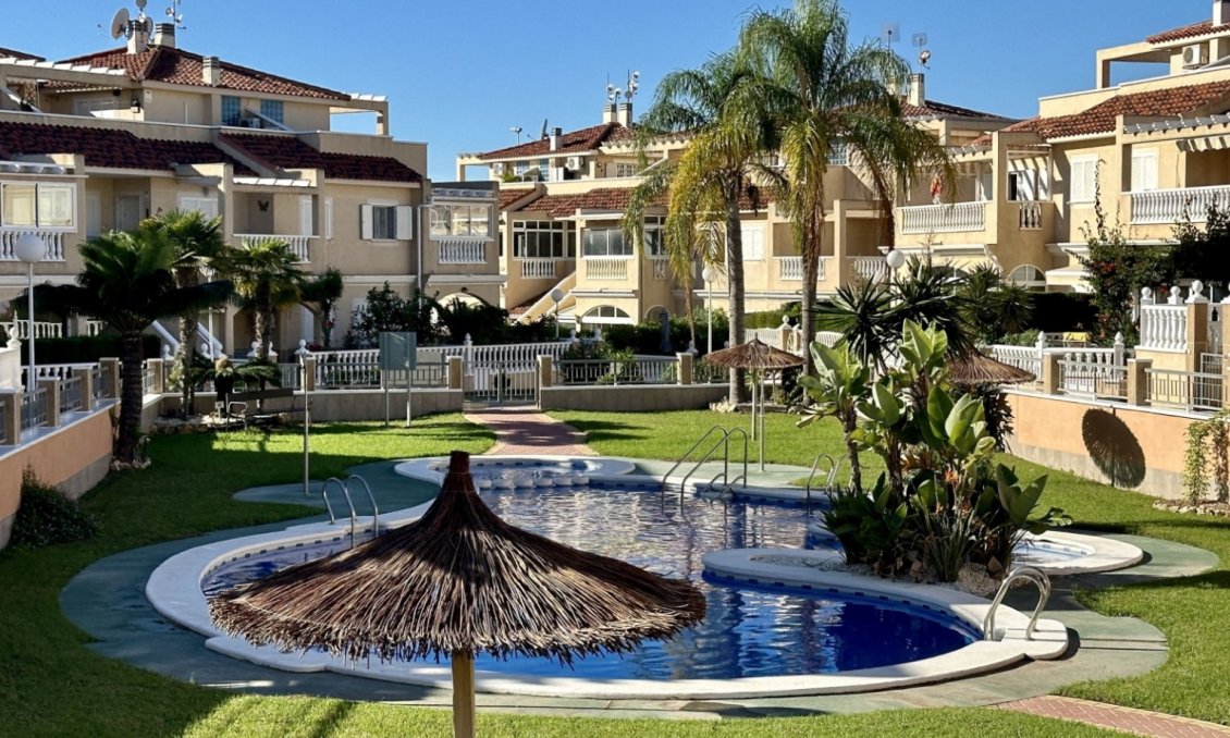 Wiederverkauf - Duplex -
Orihuela Costa - Costa Blanca