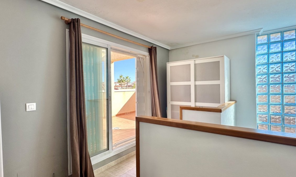 Wiederverkauf - Duplex -
Orihuela Costa - Costa Blanca