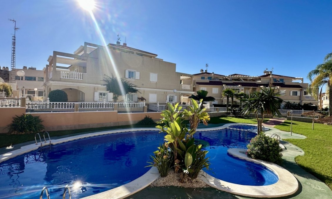 Wiederverkauf - Duplex -
Orihuela Costa - Costa Blanca