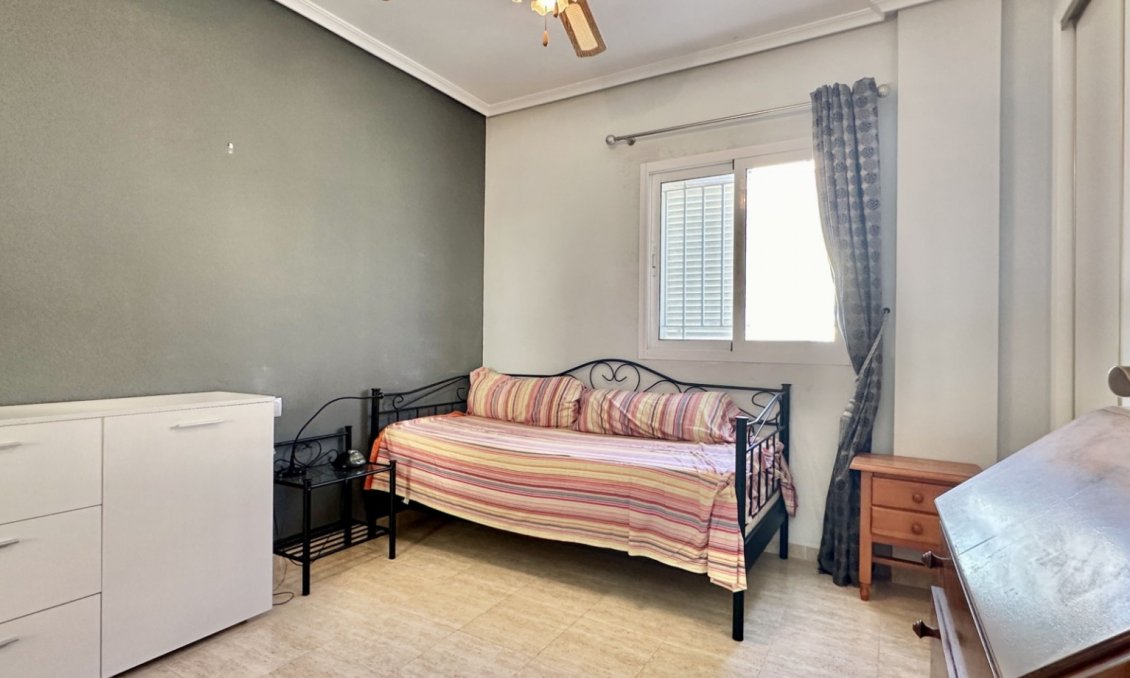 Wiederverkauf - Duplex -
Orihuela Costa - Costa Blanca