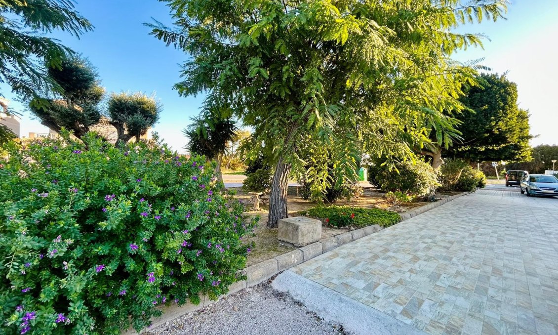 Revânzare - Town House -
Torrevieja - Costa Blanca