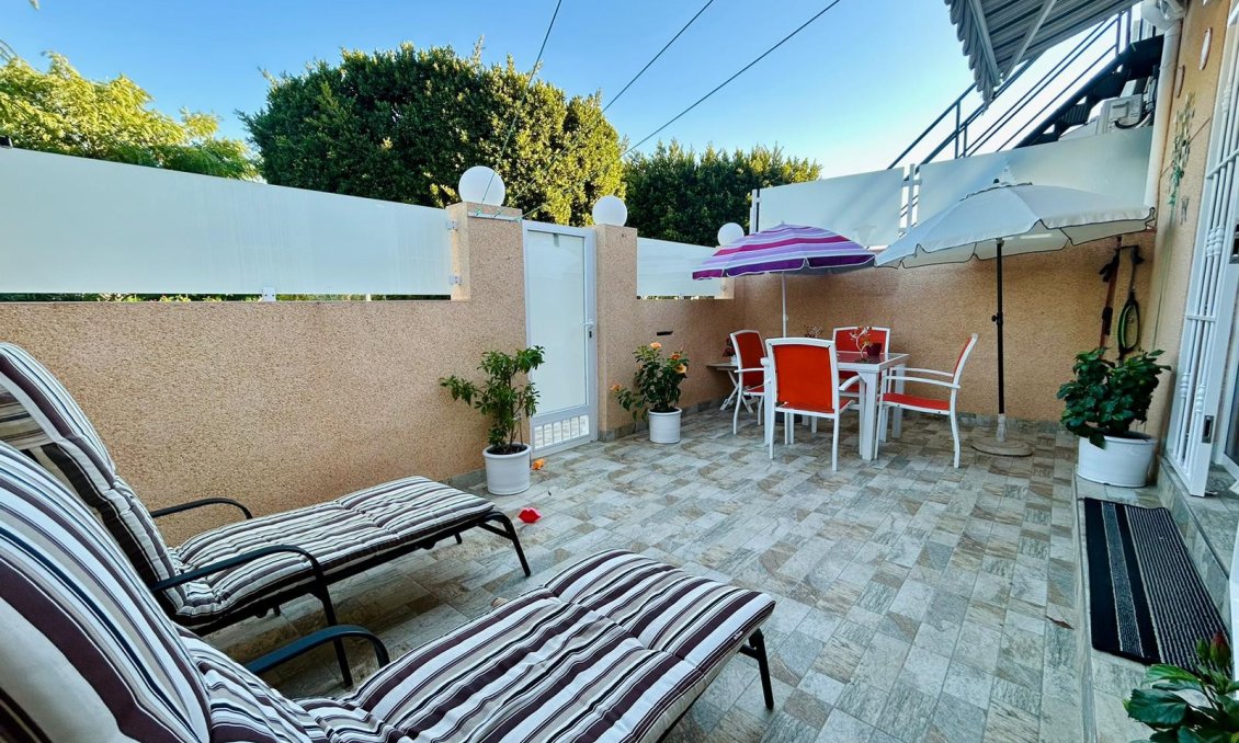 Revânzare - Town House -
Torrevieja - Costa Blanca