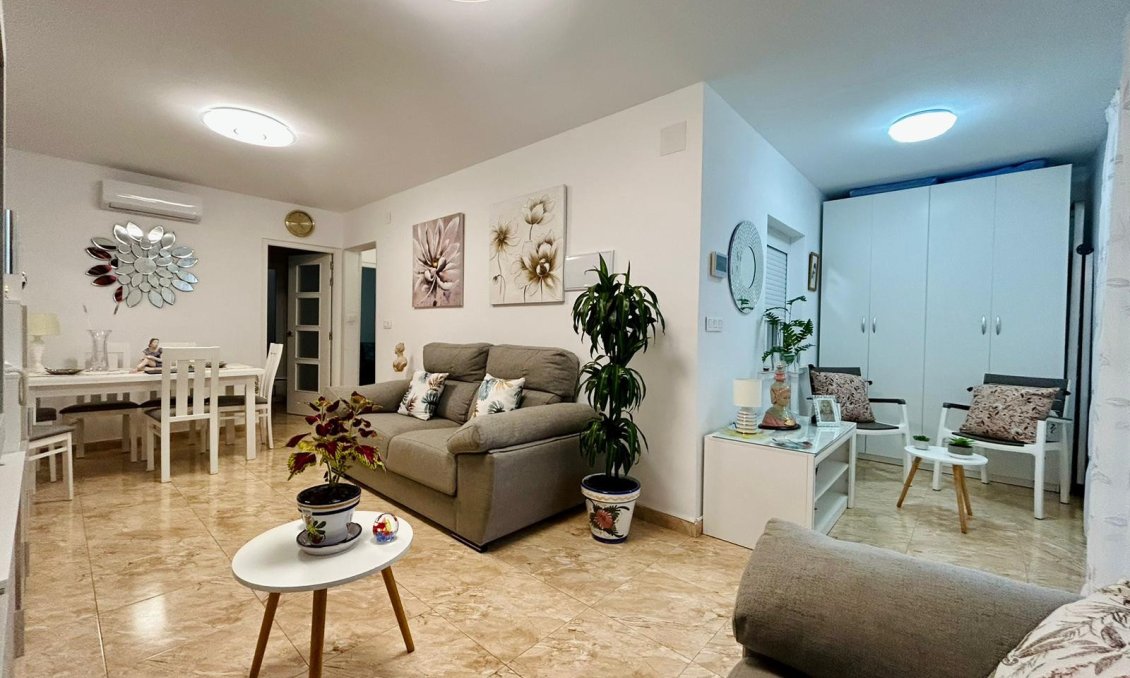 Revânzare - Town House -
Torrevieja - Costa Blanca