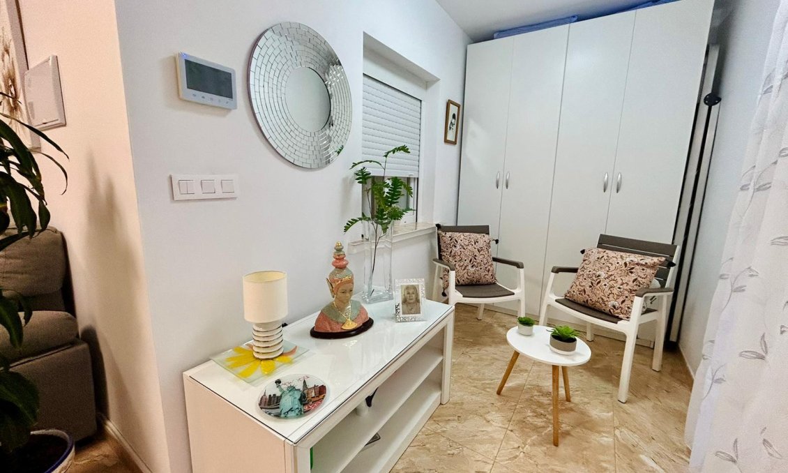 Revânzare - Town House -
Torrevieja - Costa Blanca