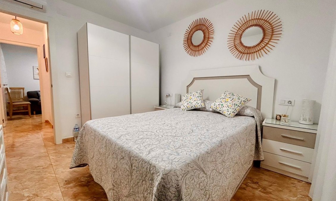 Revânzare - Town House -
Torrevieja - Costa Blanca