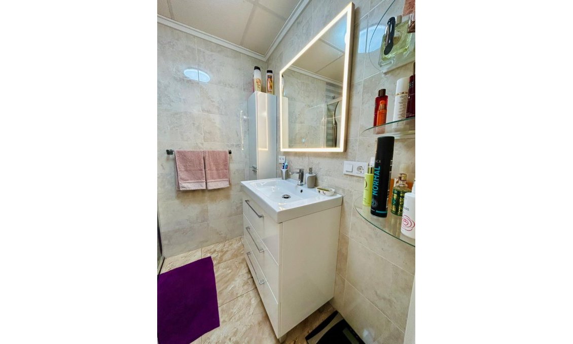 Revânzare - Town House -
Torrevieja - Costa Blanca