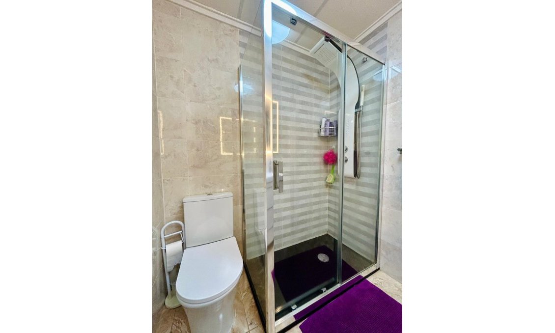 Revânzare - Town House -
Torrevieja - Costa Blanca