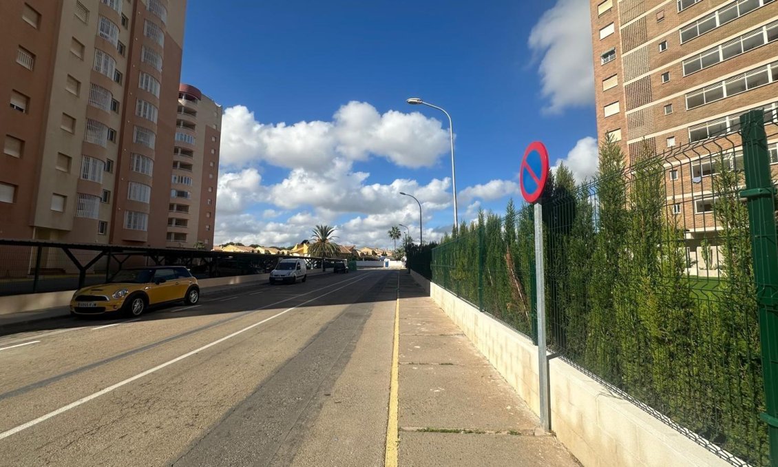 Resale - Apartment -
Orihuela Costa - Campoamor