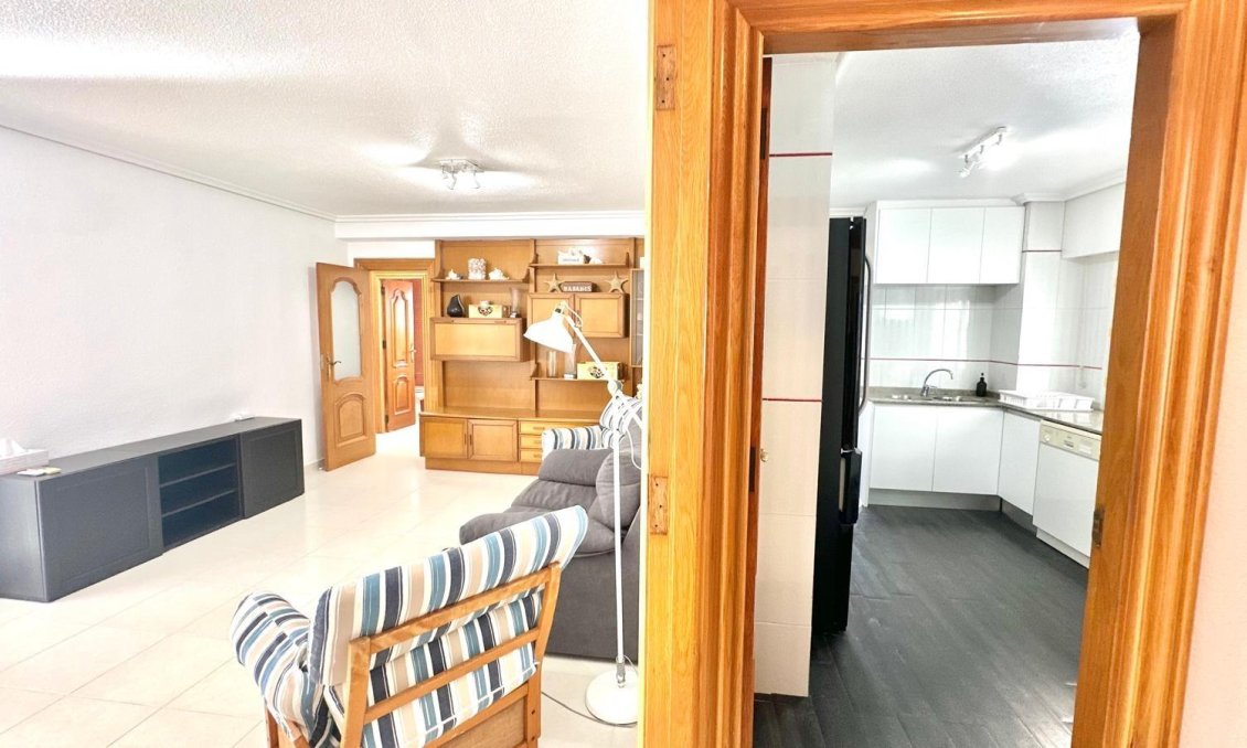 Resale - Apartment -
Orihuela Costa - Campoamor