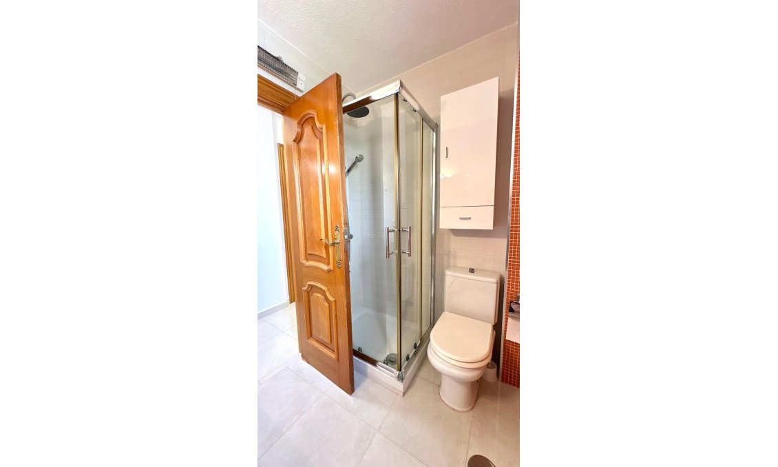 Resale - Apartment -
Orihuela Costa - Campoamor