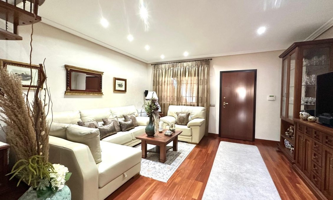 Resale - Town House -
Torrevieja - La Siesta