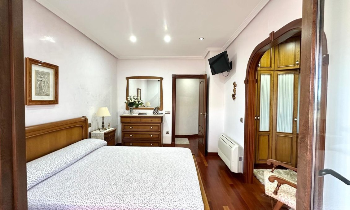 Resale - Town House -
Torrevieja - La Siesta