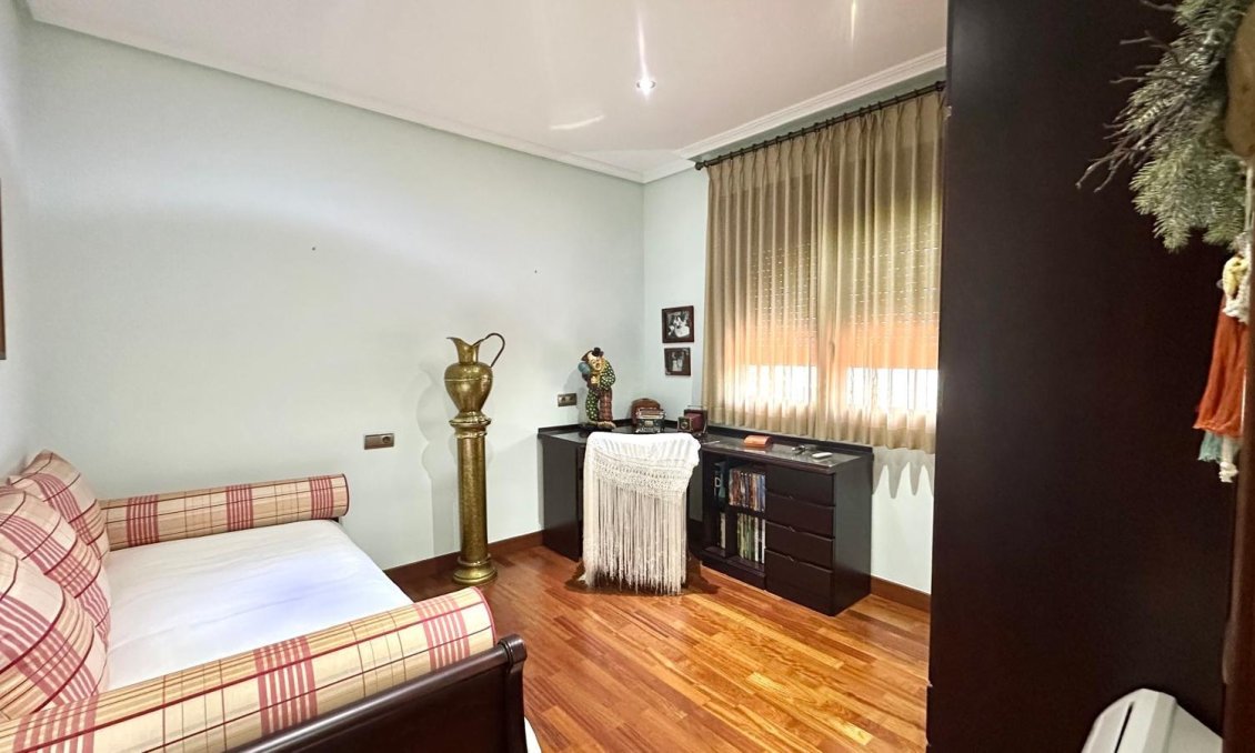 Resale - Town House -
Torrevieja - La Siesta