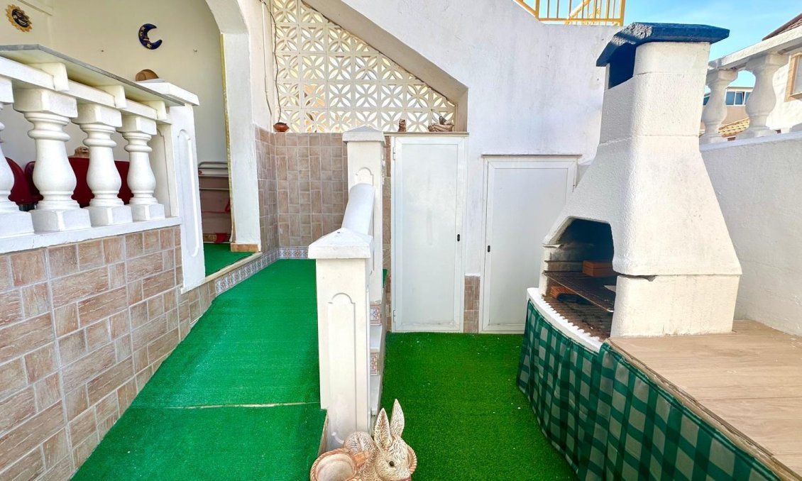 Resale - Bungalow -
Torrevieja - Torretas