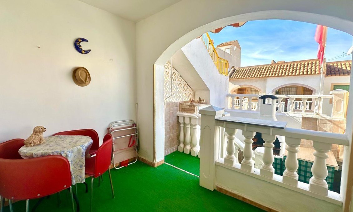 Resale - Bungalow -
Torrevieja - Torretas