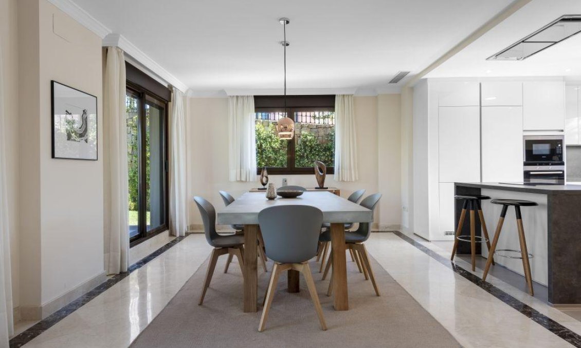 Neue Gebäude - Villa -
Estepona - Azata Golf Estepona Oeste