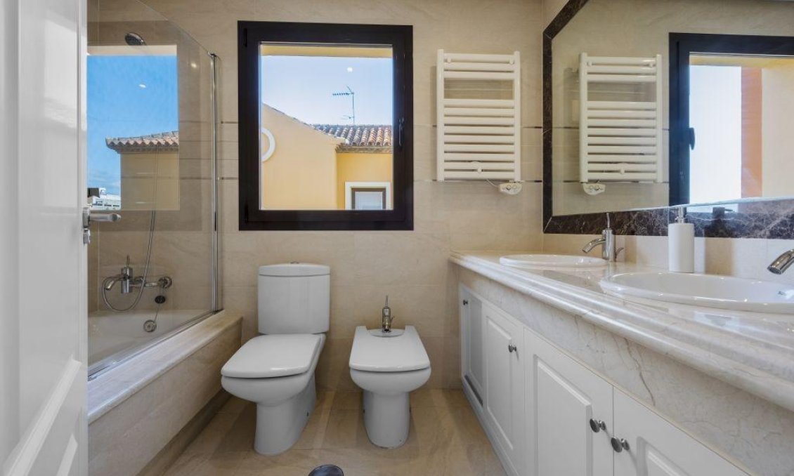 Neue Gebäude - Villa -
Estepona - Azata Golf Estepona Oeste