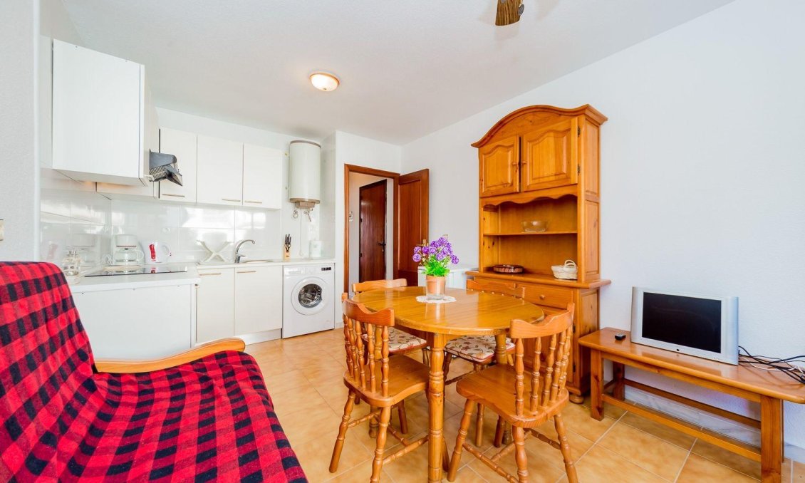 Resale - Apartment -
Torrevieja - Calas Blanca