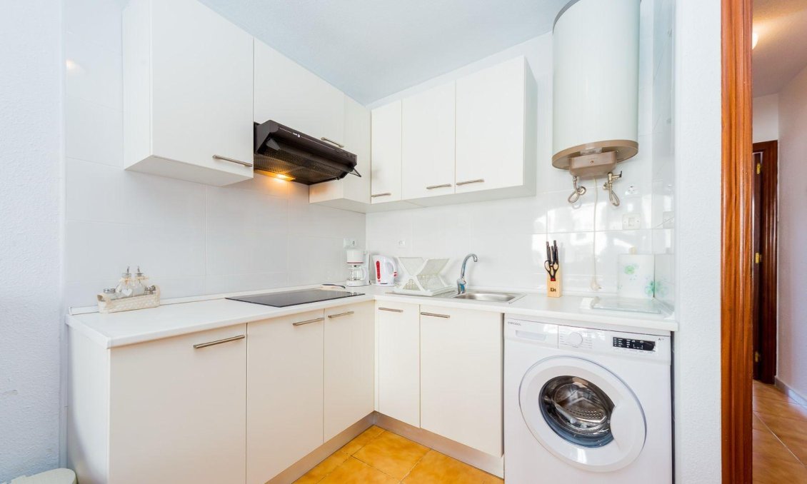 Resale - Apartment -
Torrevieja - Calas Blanca