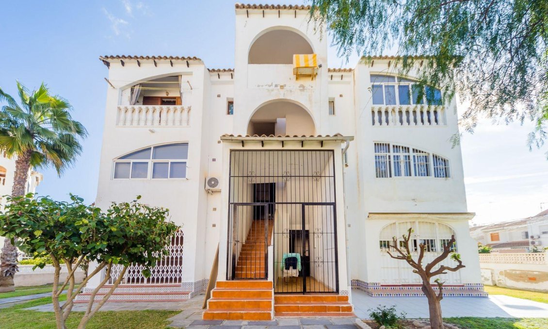 Resale - Apartment -
Torrevieja - Calas Blanca