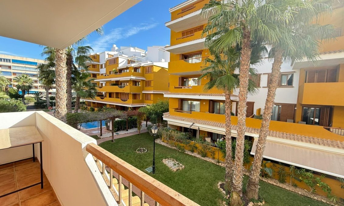 Revânzare - Apartament -
Torrevieja - Punta Prima