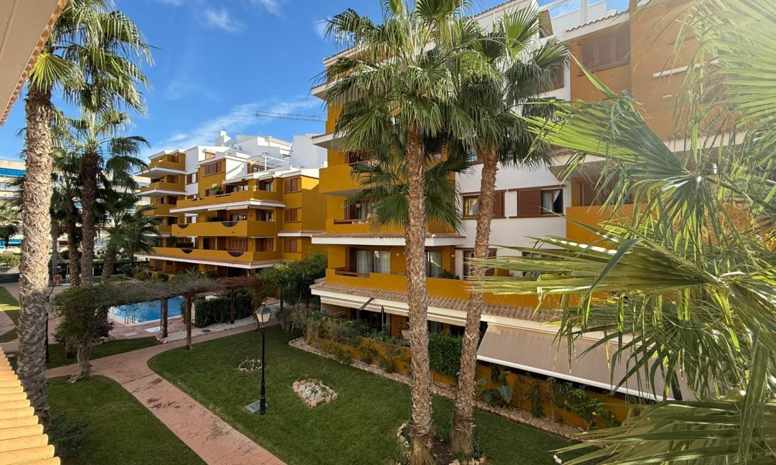 Revânzare - Apartament -
Torrevieja - Punta Prima