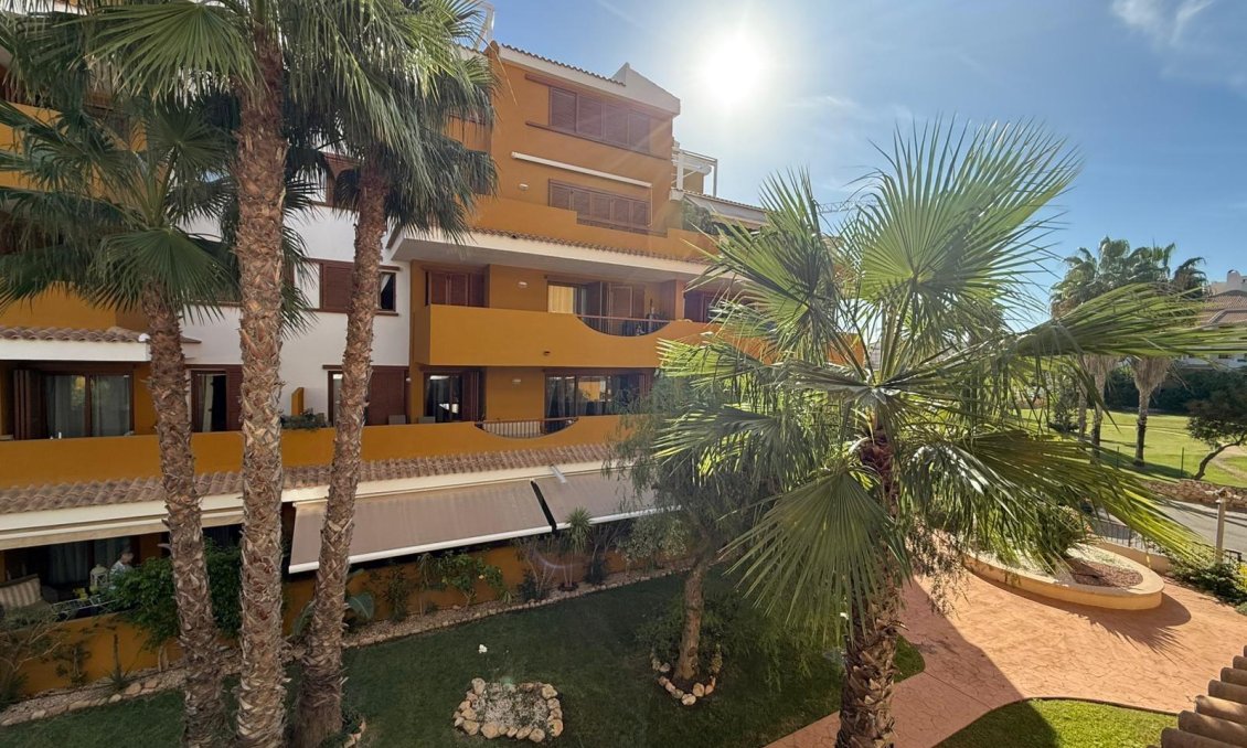 Revânzare - Apartament -
Torrevieja - Punta Prima