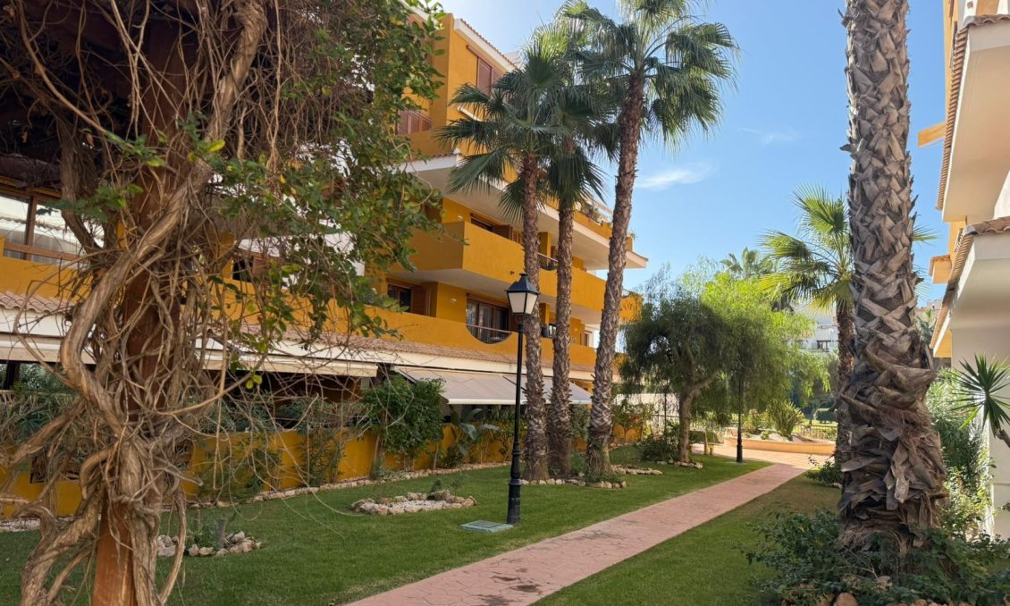 Revânzare - Apartament -
Torrevieja - Punta Prima