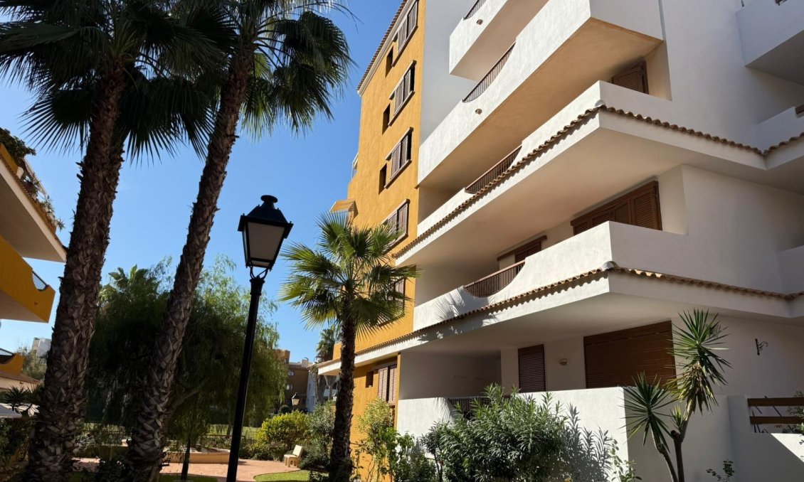 Revânzare - Apartament -
Torrevieja - Punta Prima