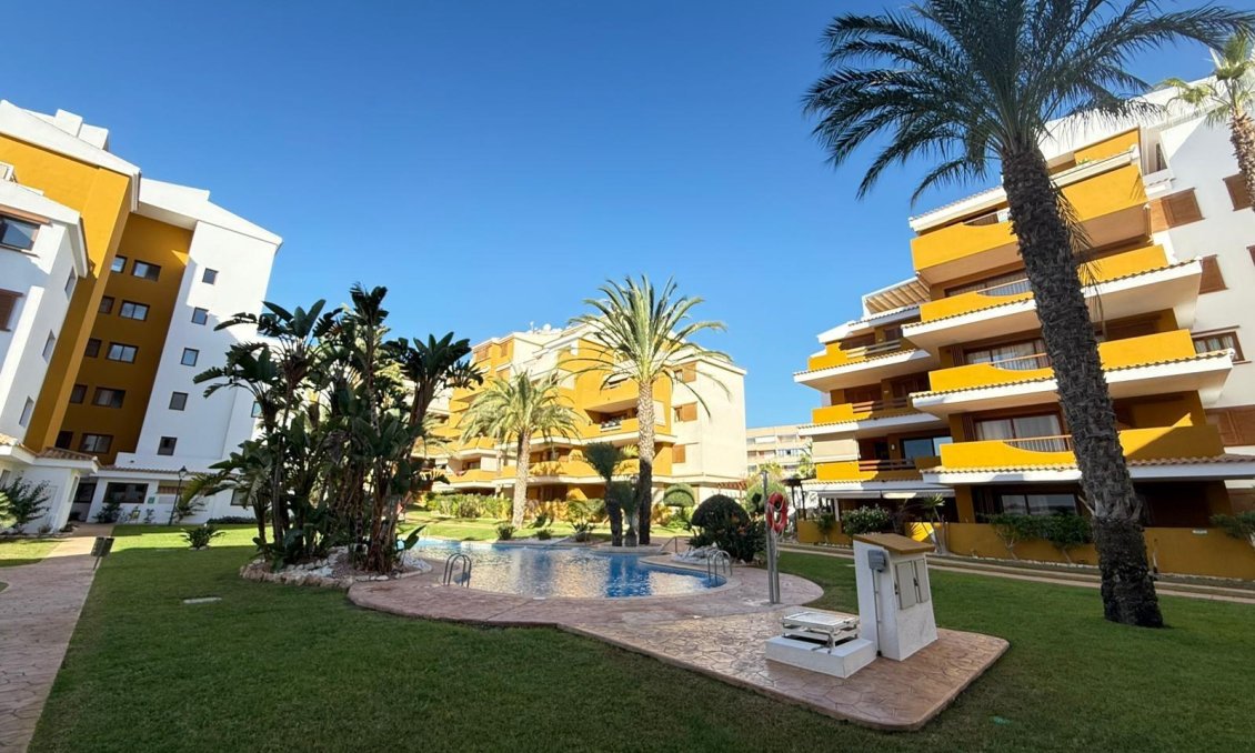 Revânzare - Apartament -
Torrevieja - Punta Prima