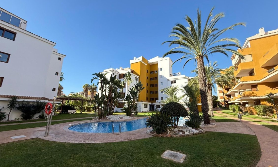Revânzare - Apartament -
Torrevieja - Punta Prima